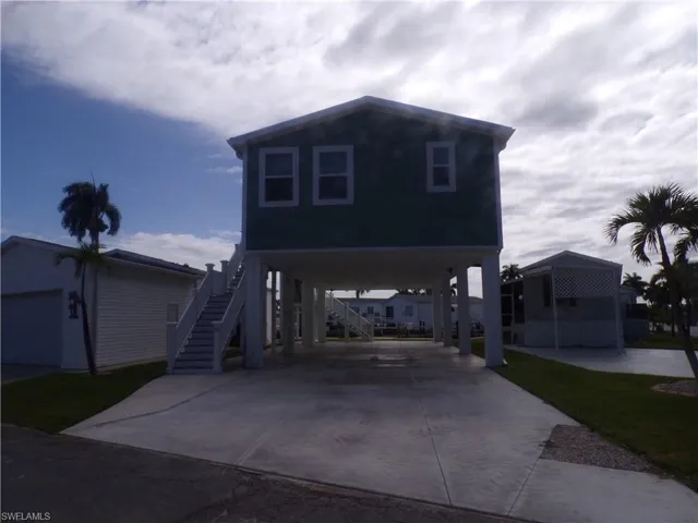 128 Cortez Way, Fort Myers Beach, Florida 33931