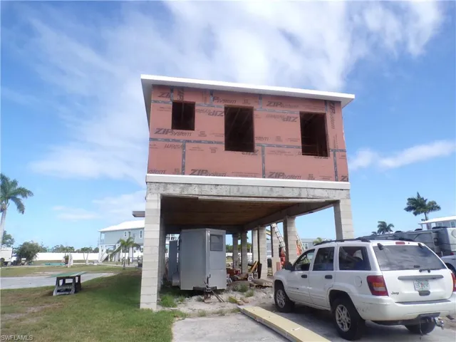128 Cortez Way, Fort Myers Beach, Florida 33931