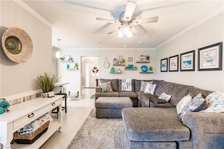 123  Saint Andrews  BLVD, Naples, FL 34113
