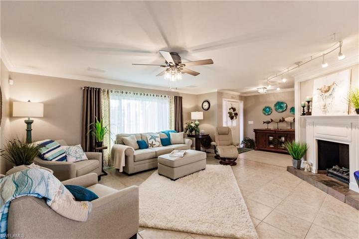 123  Saint Andrews  BLVD, Naples, FL 34113