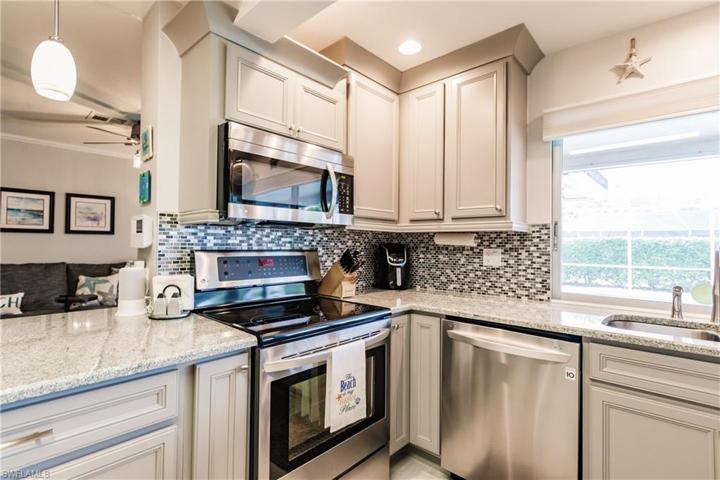 123  Saint Andrews  BLVD, Naples, FL 34113