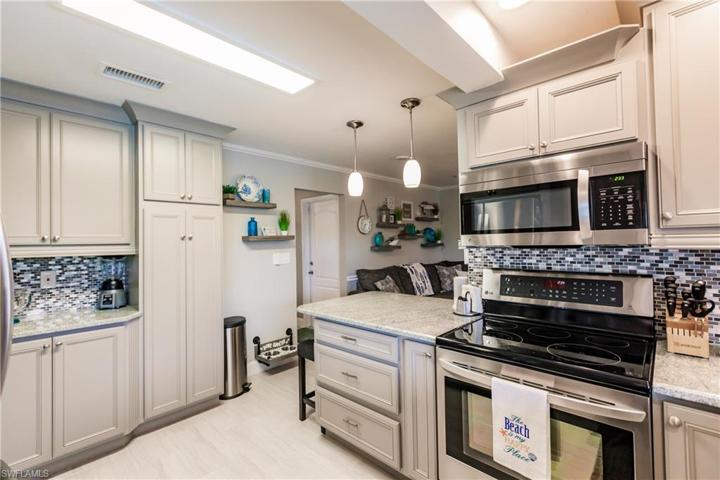 123  Saint Andrews  BLVD, Naples, FL 34113