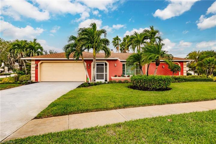 123  Saint Andrews  BLVD, Naples, FL 34113