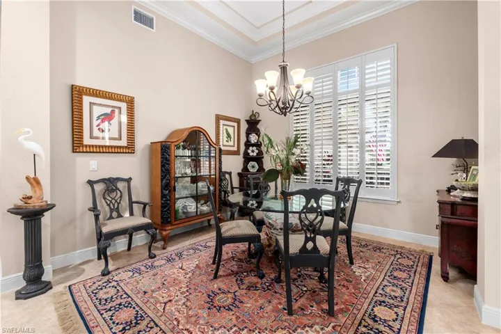 FORMAL DINING ROOM