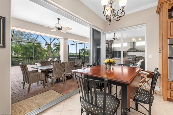 EAT IN KITCHEN