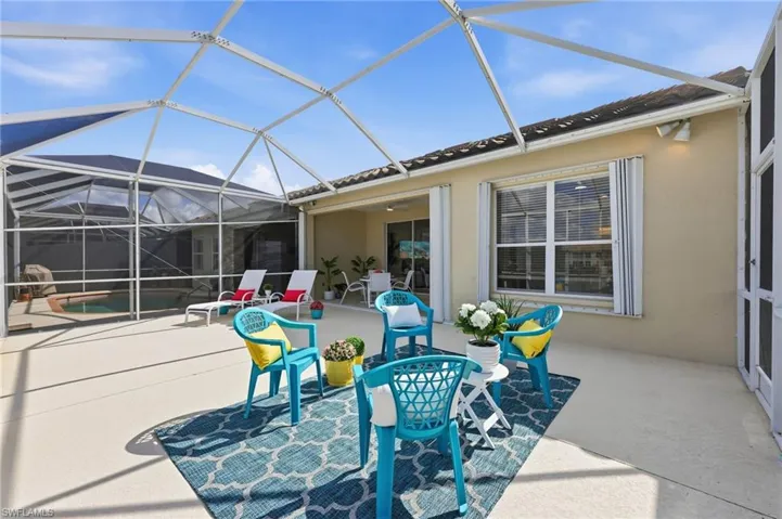 Oversized Lanai