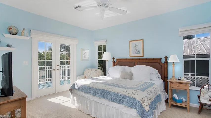 1296  Grand Canal  DR, Naples, FL 34110