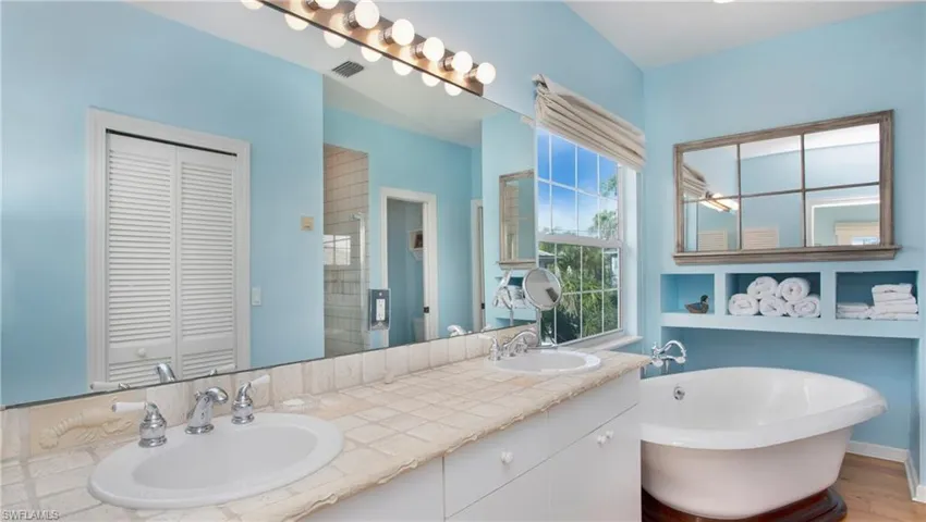 1296  Grand Canal  DR, Naples, FL 34110