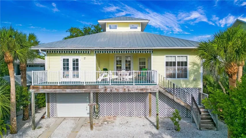 1296  Grand Canal  DR, Naples, FL 34110