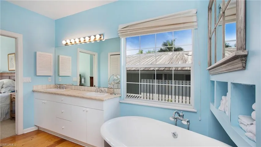 1296  Grand Canal  DR, Naples, FL 34110