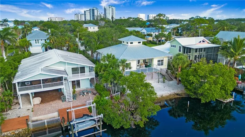 1296  Grand Canal  DR, Naples, FL 34110