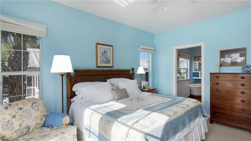 1296  Grand Canal  DR, Naples, FL 34110
