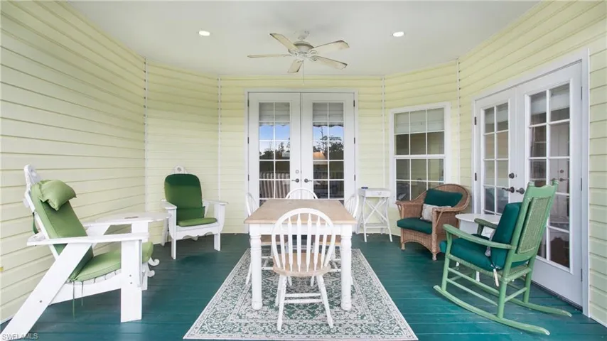 1296  Grand Canal  DR, Naples, FL 34110