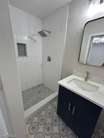 8151  Cleaves  RD, North Fort Myers, FL 33903