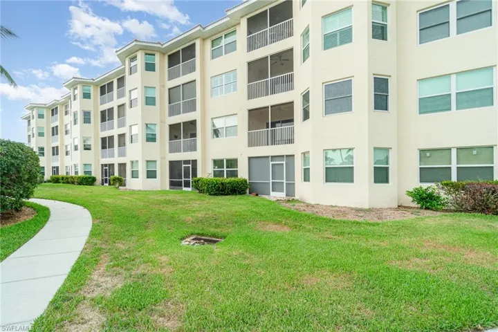 View of apartment building / complex