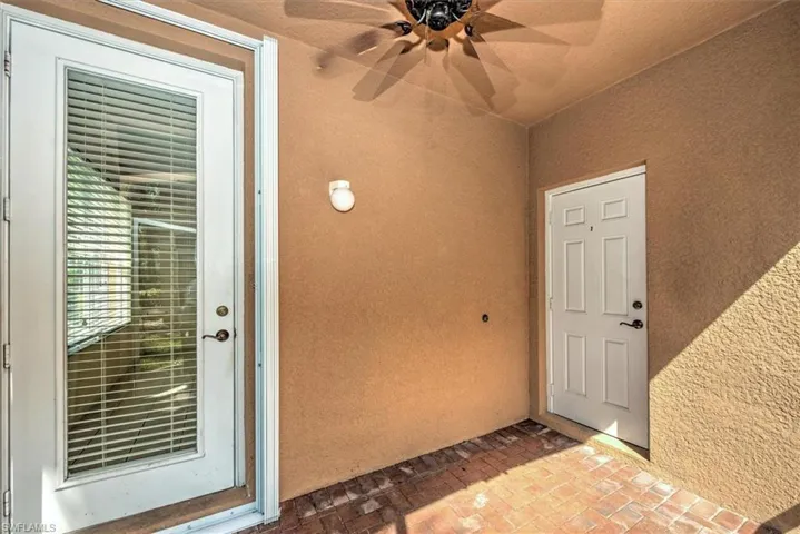 Screened lanai with ceiling fan!