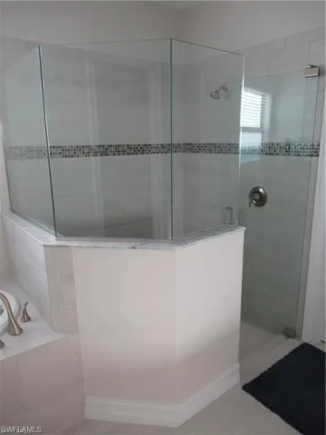 16382 Barclay Ct, Naples, Florida 34110