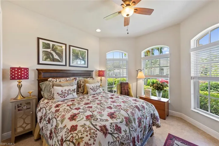 Guest bedroom #1