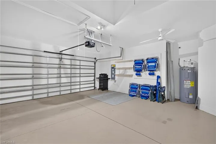 14939 Edgewater Cir, Naples, Florida 34114