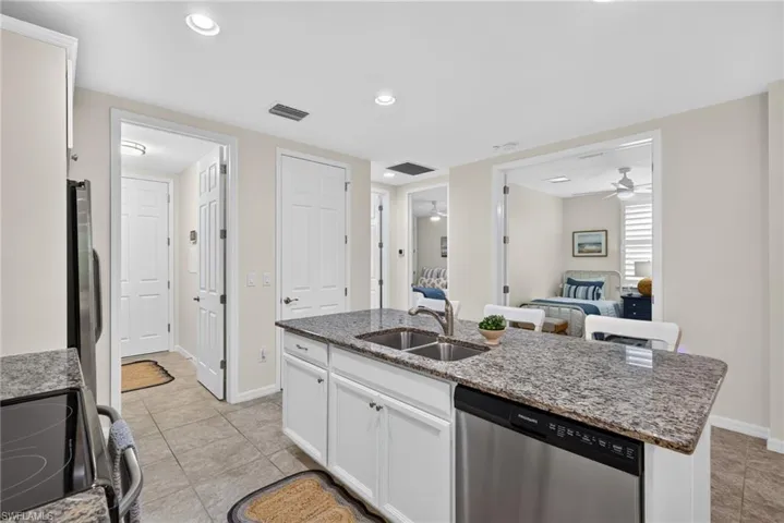 14939 Edgewater Cir, Naples, Florida 34114