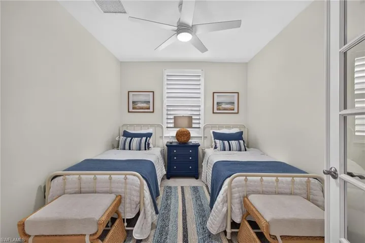14939 Edgewater Cir, Naples, Florida 34114