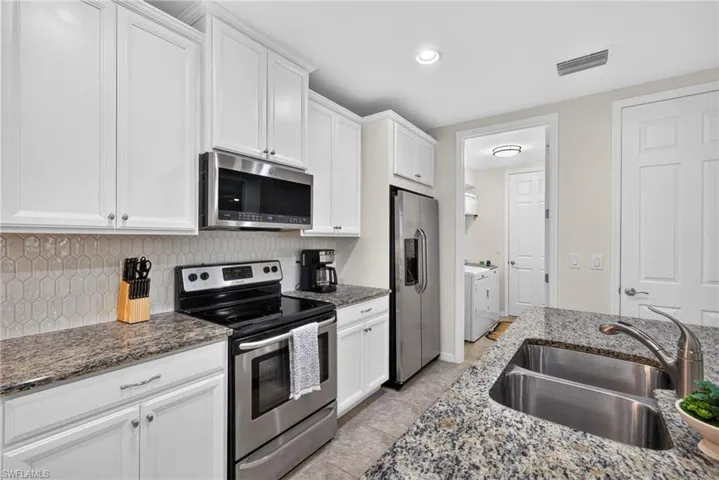 14939 Edgewater Cir, Naples, Florida 34114