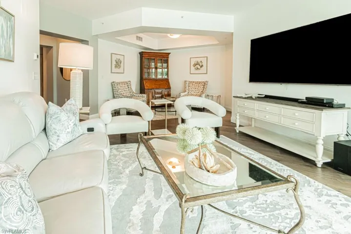 300 Dunes Blvd 105, Naples, Florida 34110