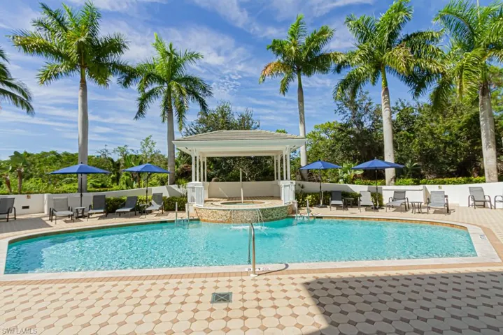 300 Dunes Blvd 105, Naples, Florida 34110