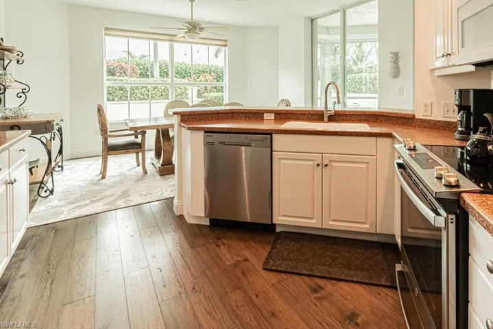 300 Dunes Blvd 105, Naples, Florida 34110