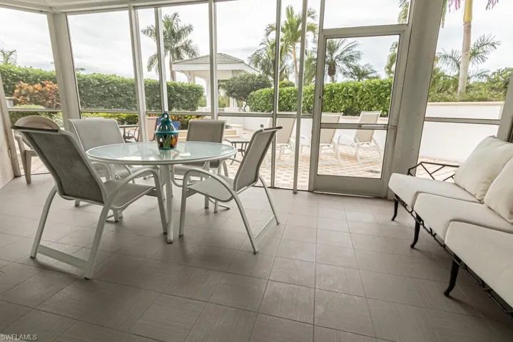 300 Dunes Blvd 105, Naples, Florida 34110