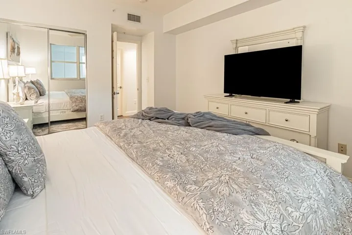 300 Dunes Blvd 105, Naples, Florida 34110