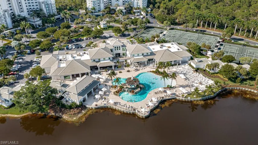 300 Dunes Blvd 105, Naples, Florida 34110