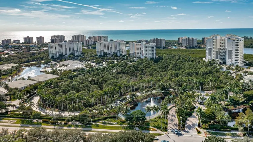 300 Dunes Blvd 105, Naples, Florida 34110