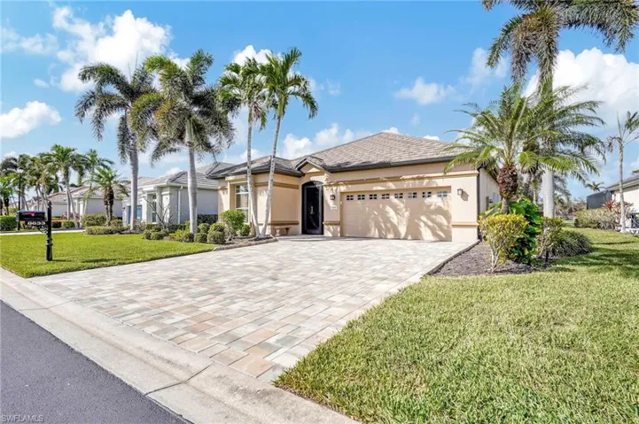8633  Brittania  DR, Fort Myers, FL 33912