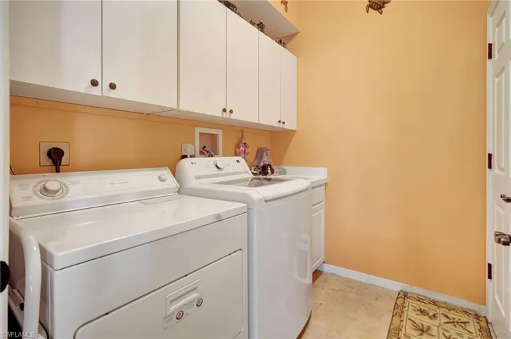 8633  Brittania  DR, Fort Myers, FL 33912