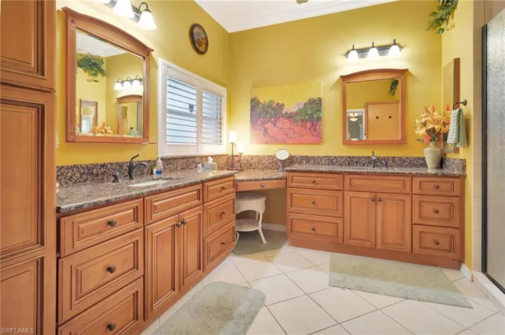 8633  Brittania  DR, Fort Myers, FL 33912