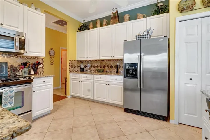 8633  Brittania  DR, Fort Myers, FL 33912