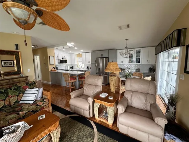 1141 Diamond Lake CIR, NAPLES FL 34114