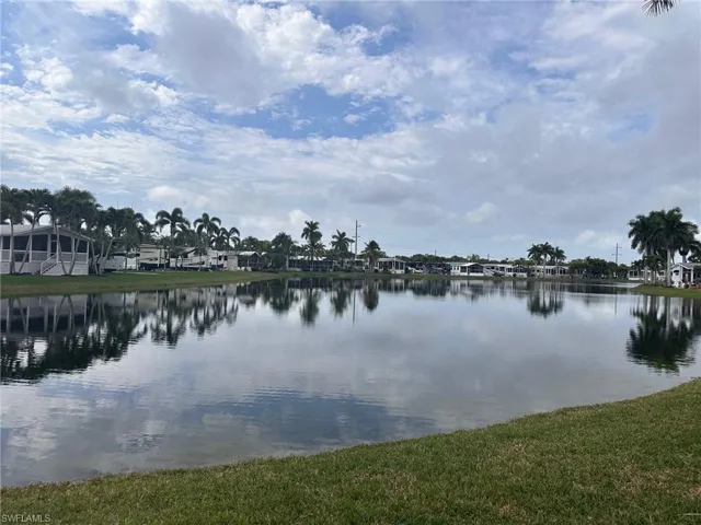 1141 Diamond Lake CIR, NAPLES FL 34114