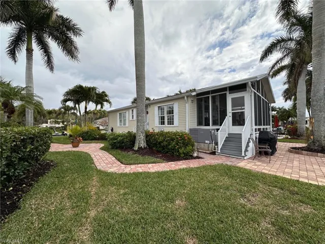 1141 Diamond Lake CIR, NAPLES FL 34114