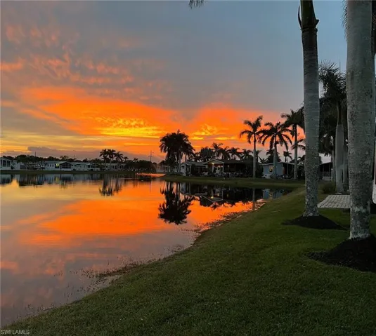 1141 Diamond Lake CIR, NAPLES FL 34114