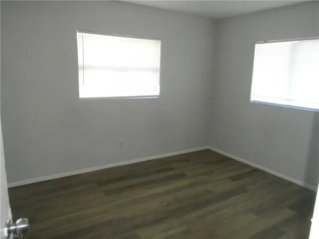 8263  Beacon  BLVD, Fort Myers, FL 33907