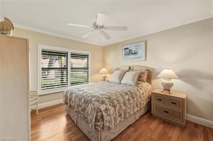 738  Reef Point  CIR, Naples, FL 34108