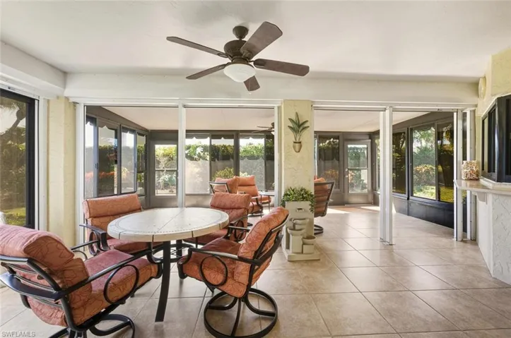738  Reef Point  CIR, Naples, FL 34108