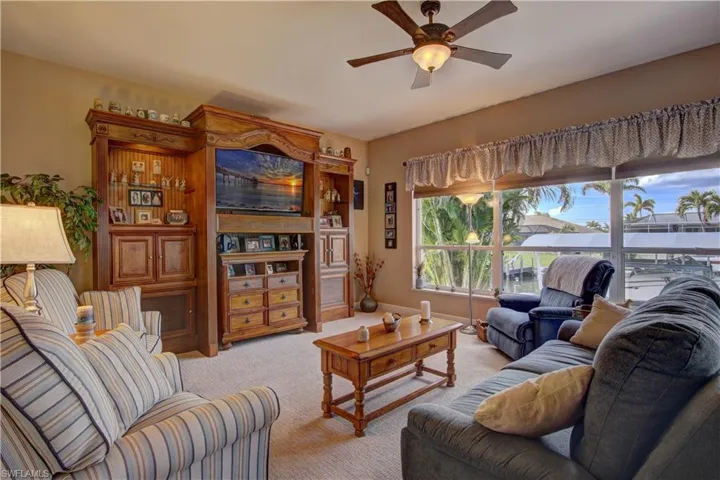 2619 SW 28th TER, CAPE CORAL FL 33914