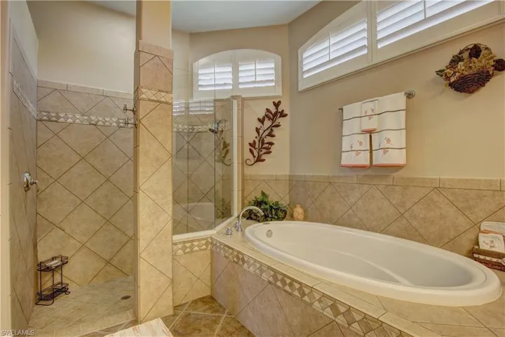 2619 SW 28th TER, CAPE CORAL FL 33914