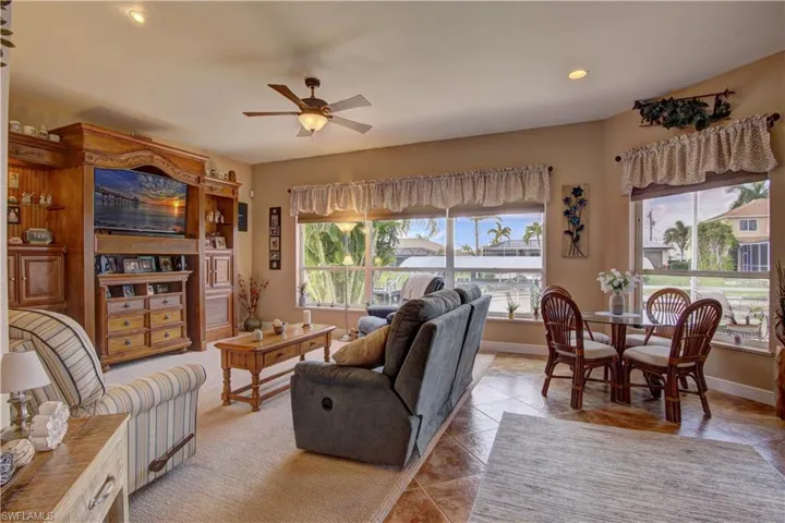 2619 SW 28th TER, CAPE CORAL FL 33914