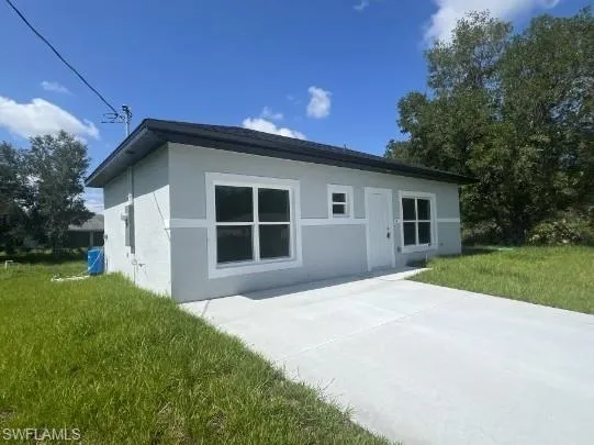 2511 65th St W, Lehigh Acres, Florida 33971
