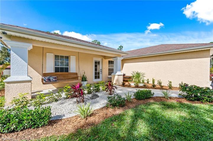 840  Harbour S AVE, Lehigh Acres, FL 33974
