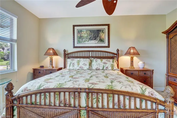 784  Carrick Bend  CIR, Naples, FL 34110